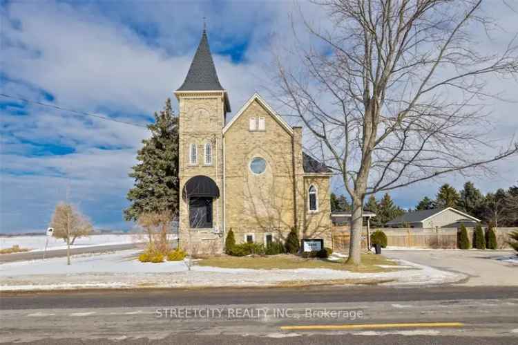 Historic Home near Sarnia Country Living