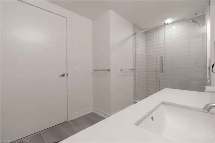 Aldershot Condo 2 Beds 2 Baths Affinity Condos Parking Locker