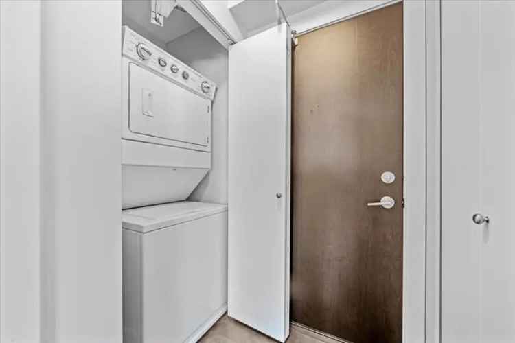 PERSPECTIVES Condo 980 Sqft 2 Beds 2 Baths