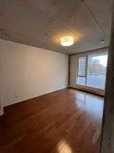 1 room apartment of 80 m² in Montreal