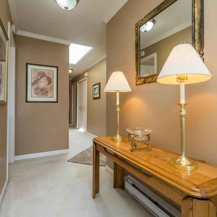 1400 Sqft Townhouse for Sale in The Fountains