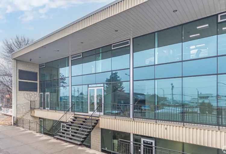 Office For Sale in Redcliff, Alberta