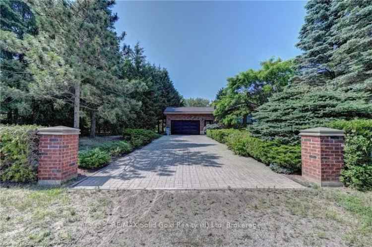 Ipperwash Beach Bungalow All Brick Home Cottage