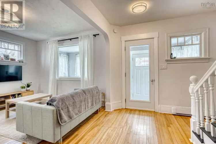 3 Br 1 1/2 Bath West End Home - Renovated
