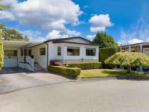 2 Bed 2 Bath Double Wide Lot Home in Sea Ridge Bays