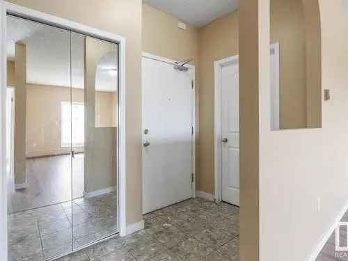 Lake Facing Condo In Beaumaris Edmonton