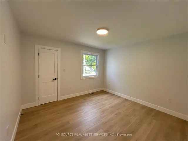 House For Sale in Sarnia, Ontario