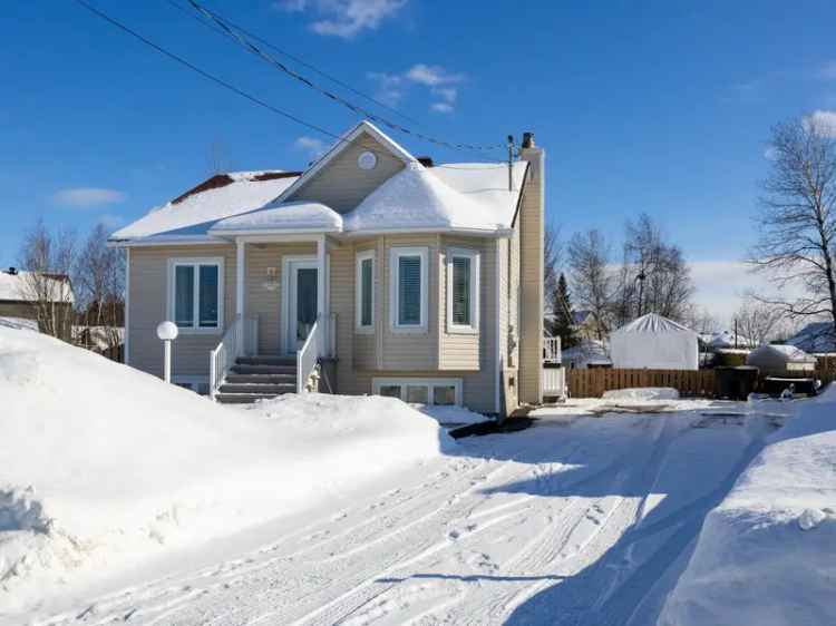 Bungalow for Sale in Sherbrooke