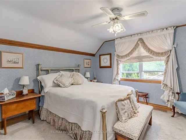 House For Sale in Barrie, Ontario