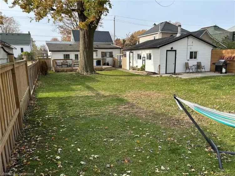 House For Sale in Dunnville, Ontario