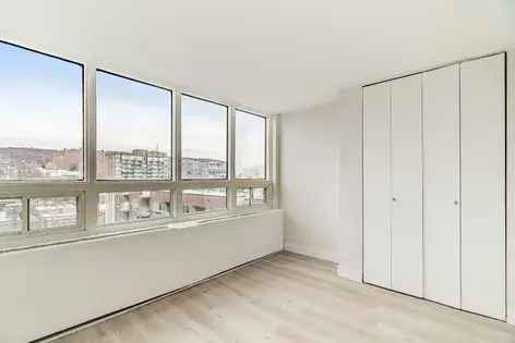 1 room apartment of 67 m² in Montreal