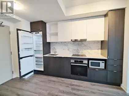 2 rooms apartment of 430 m² in Toronto