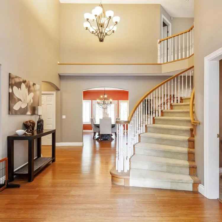 6 Bedroom 5 Bathroom House for Sale in South Surrey