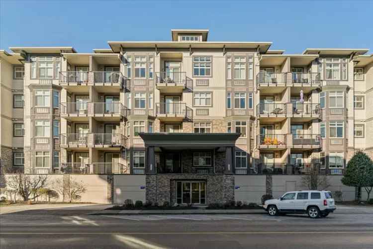 A $499,900.00 Apartment/Condo with 3 bedrooms in Chilliwack Downtown, Chilliwack