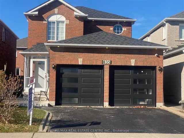 House For Sale in Mississauga, Ontario