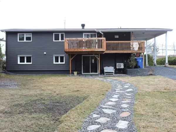 Bungalow for Sale 4 Bedrooms 2 Bathrooms Near Hospital