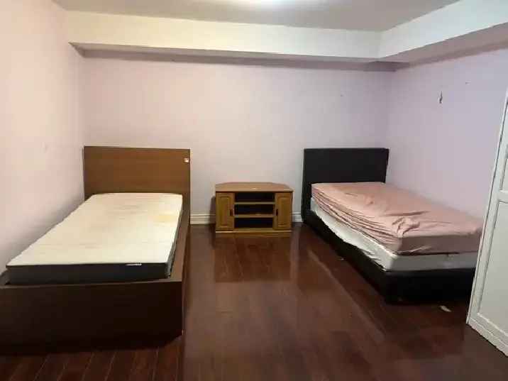 Females Shared Room for Rent in Scarborough with Furnished Bedrooms