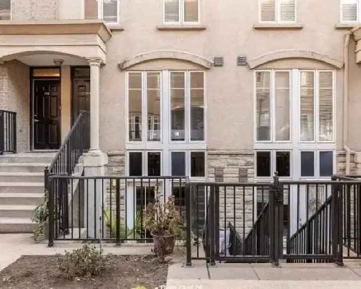 1  bedroom Liberty Village Townhomes