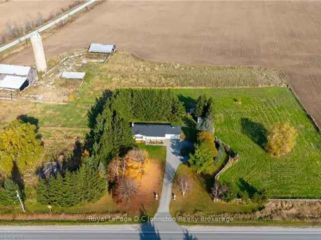 Stone Bungalow on 37 Acres Hobby Farm Near Saugeen Shores