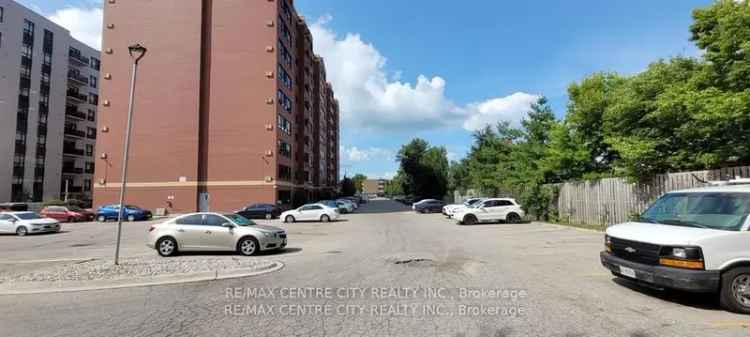 Condo For Sale in St. Clair, Ontario