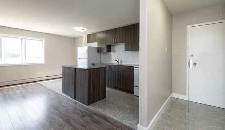 Rent Apartment Amaryllis in Edmonton with Renovated Suites and Nearby Parks