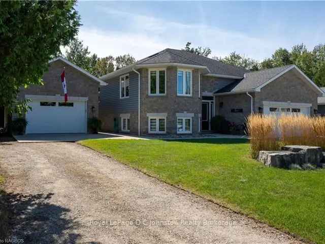 Spacious Family Home with Detached Garage and Generator