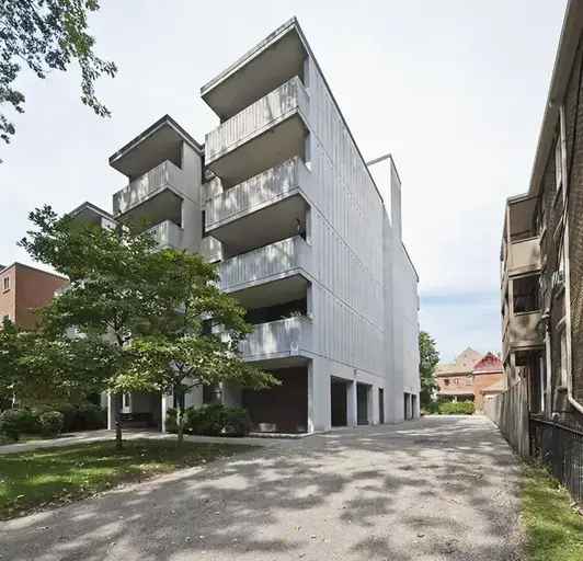 Apartment For Rent in 40, West Avenue South, Hamilton, Ontario