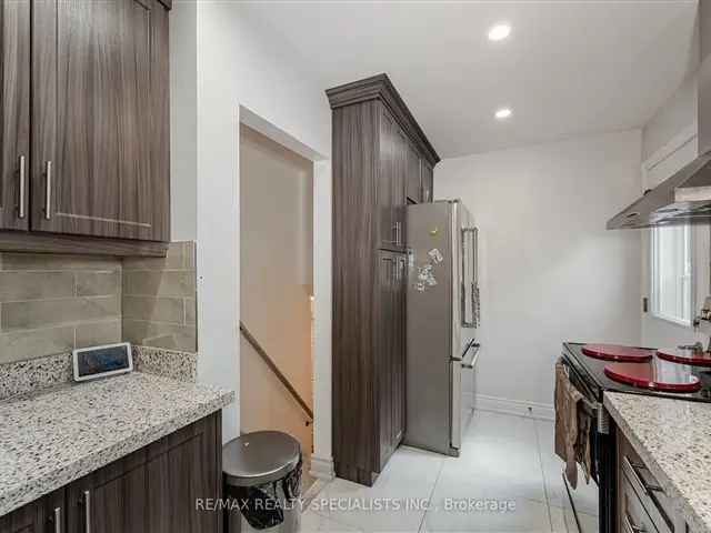 House For Sale in Brampton, Ontario