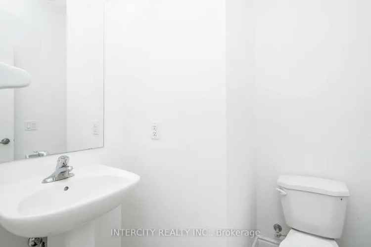 House For Sale in Toronto, Ontario