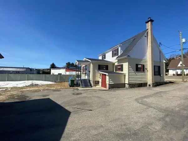 5 Bedroom Family Home For Sale in Charlevoix