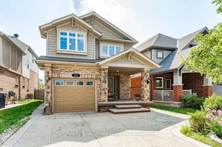 3 Bed 3 Bath Family Home in Guelph South