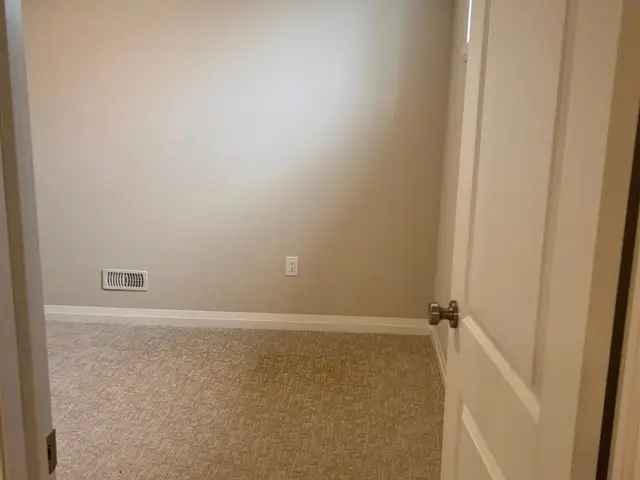 One Bedroom Basement Apartment with Parking