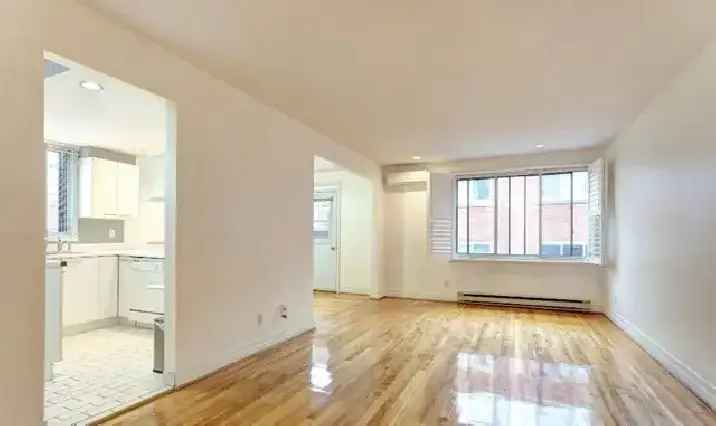 SPACIOUS, APPLIANCES, BALCONY, GARAGE, CDN