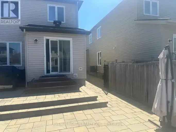 238 TEWSLEY DRIVE House in Ottawa