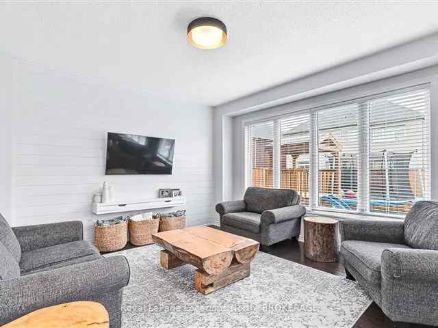 Luxury 4-Bedroom Home in Collingwood with $100K in Upgrades