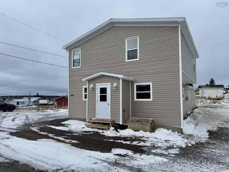 Duplex for sale in Isle Madame with upgraded features and ideal for investors