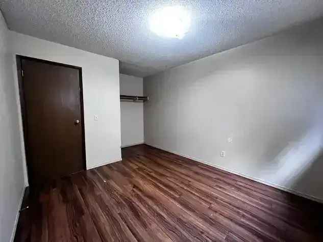 Apartment For Rent in 5220, 41 Street, Innisfail, Alberta