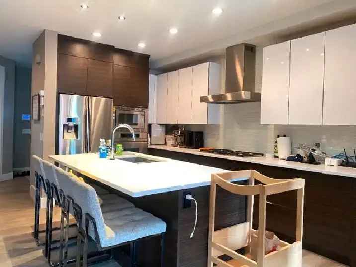 Elegant 4-Bedroom, 3.5-Bath Duplex for Rent in Mount Pleasant –