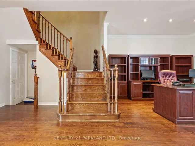 Beautiful Detached Home in Legacy 4 Beds 4 Baths 2800 Sq Ft