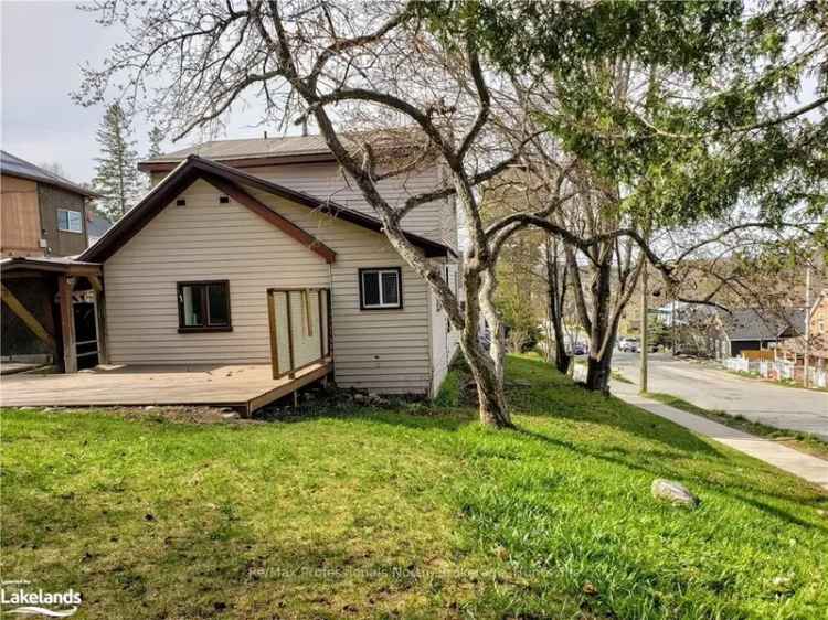 House For Sale in Huntsville, Ontario