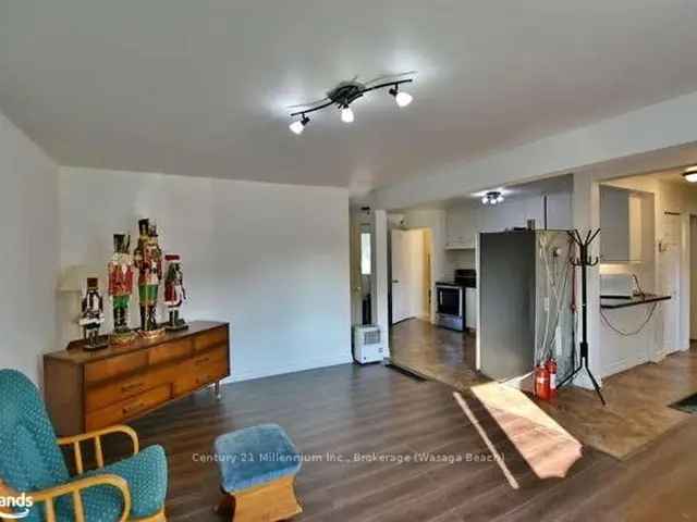 House For Sale in Maders Cove, null