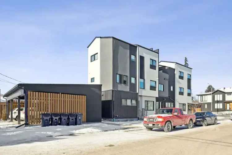 Buy Townhouse in Calgary with Unique Design and Great Amenities