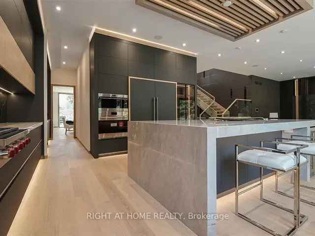 Modern Luxury Estate in Oak Ridges Richmond Hill