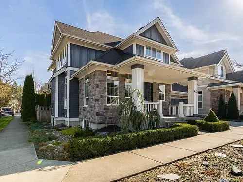 For Sale Beautiful 2 Storey House in Morgan Heights Surrey