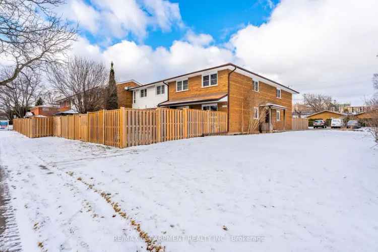 House For Rent in Burlington, Ontario