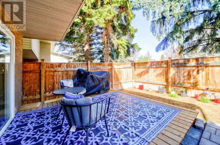 Updated 3-Bedroom Townhouse Condo Near Parks and Amenities