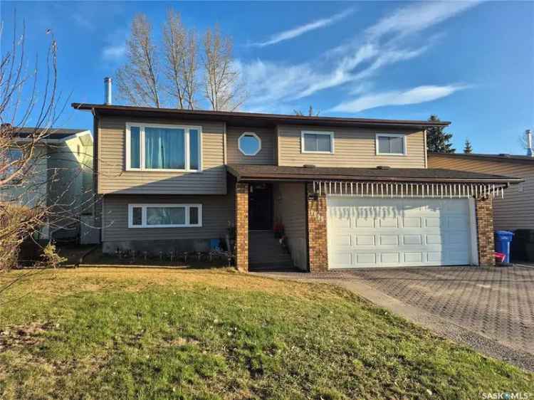 5-Bedroom Home in River Heights Prince Albert