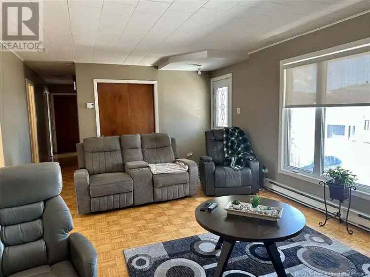 7 Bedroom 2 Bathroom House Near UMCE and CCNB - Investment Opportunity