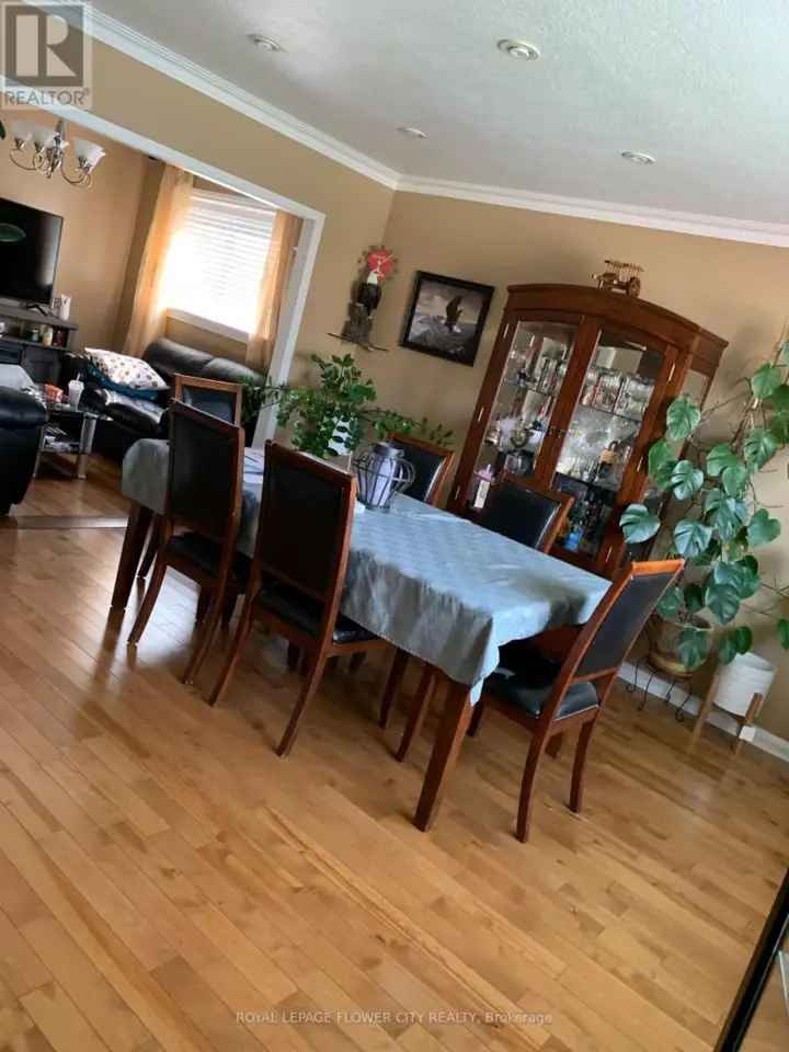 Detached Bungalow with Finished Basement and 2 Kitchens