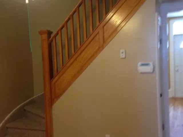 House For Sale in 37, York Street, Cornwall, Ontario